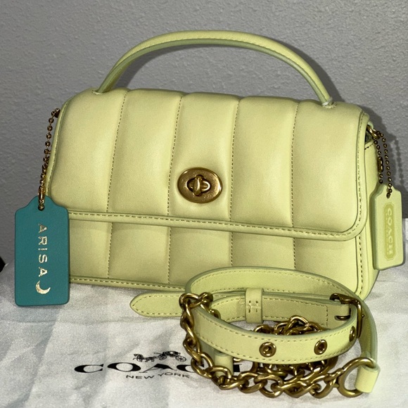 Coach Turnlock Clutch with Quilting‎ Bag - Picture 4 of 15